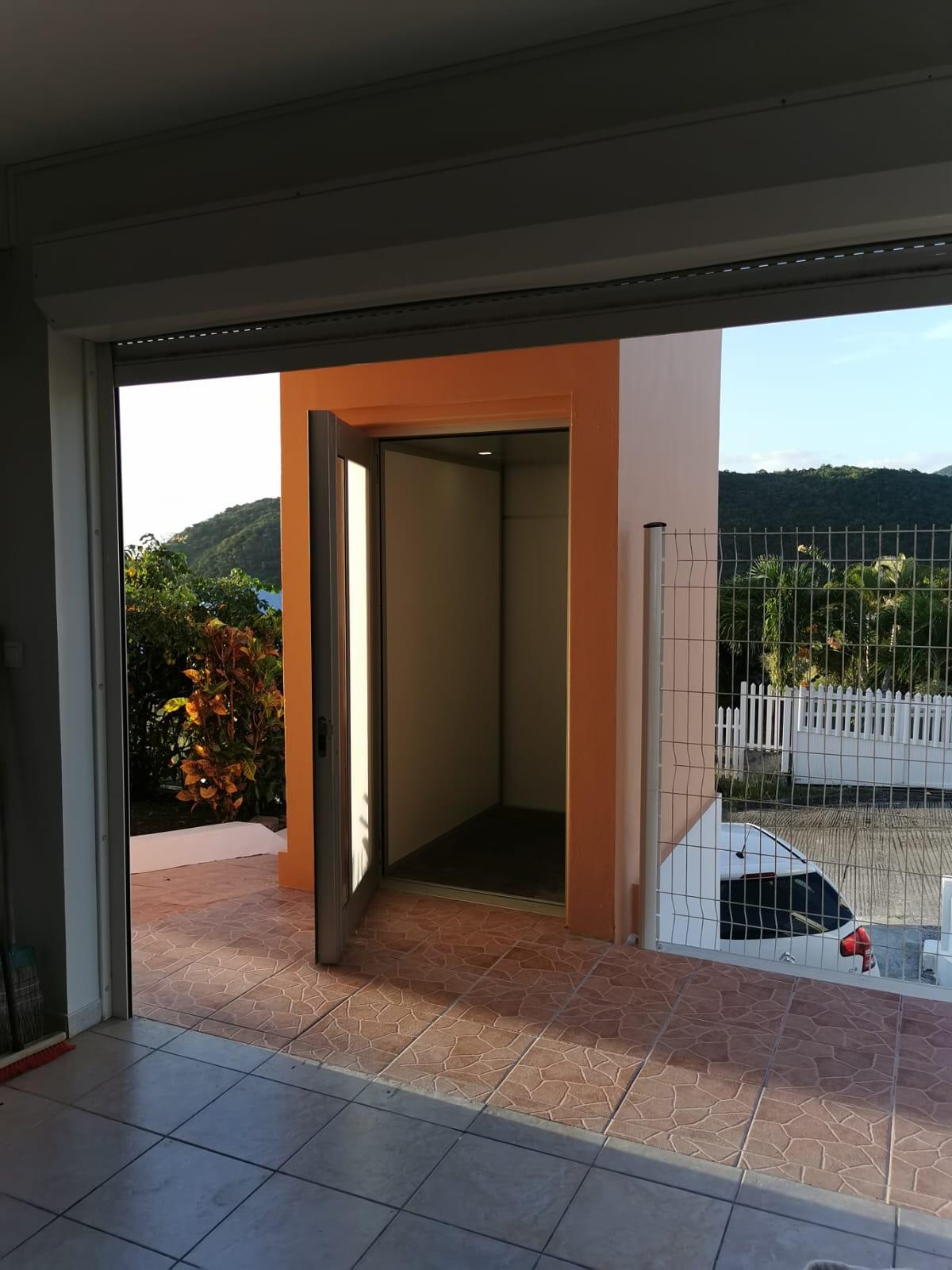 Ascenseur intérieur en martinique antilles