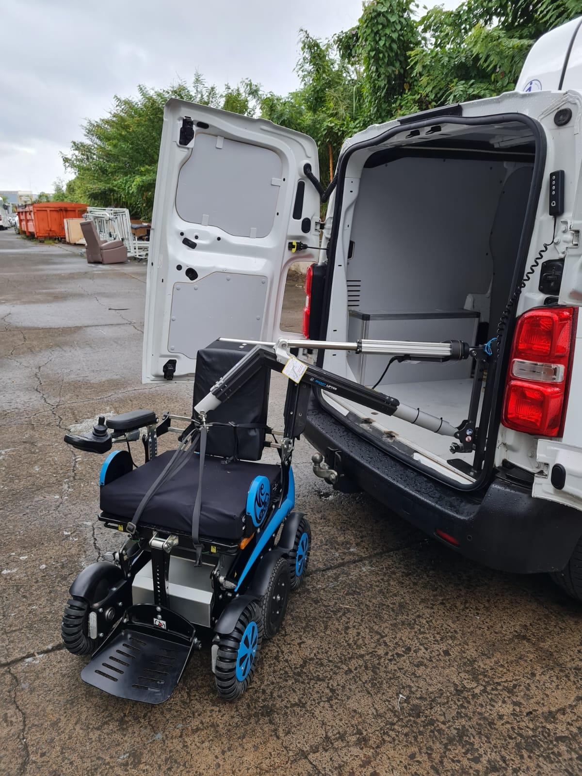 bras robot chargeur martinique pour fauteil roulant